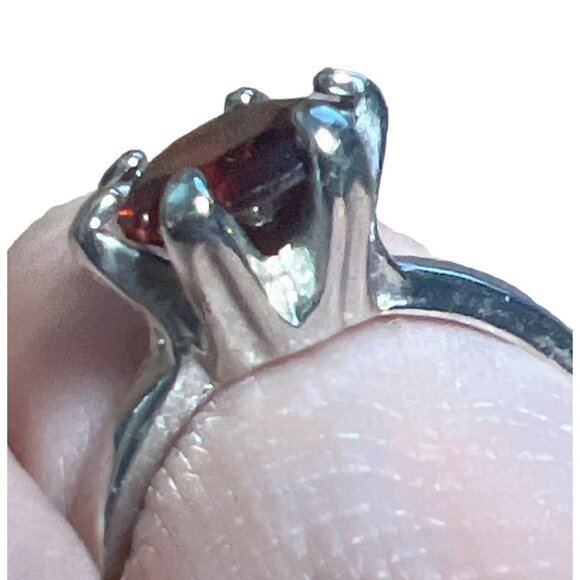 Gorgeous Vintage Prong Set Garnet Solitaire 7.25 Red Glass Silver - Picture 5 of 11